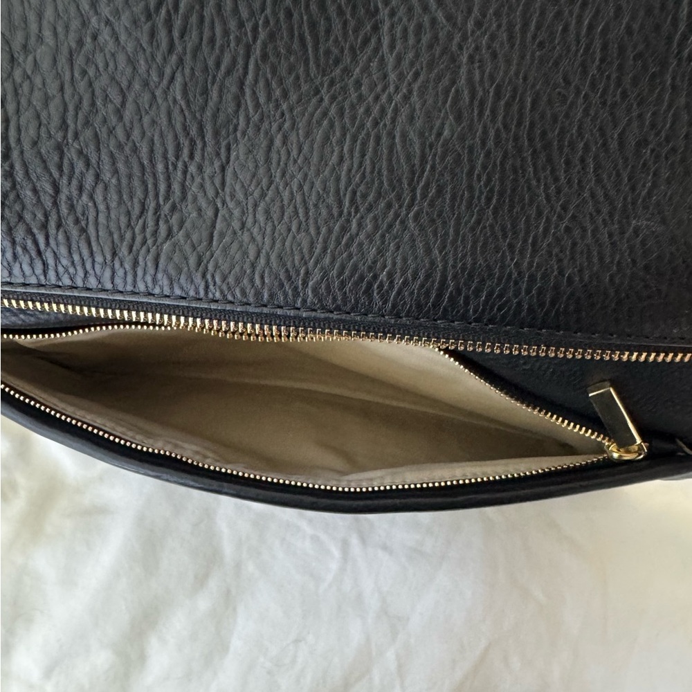 Tory Burch Black Leather Clutch with Removable Gold Chain - Picture 8 of 8